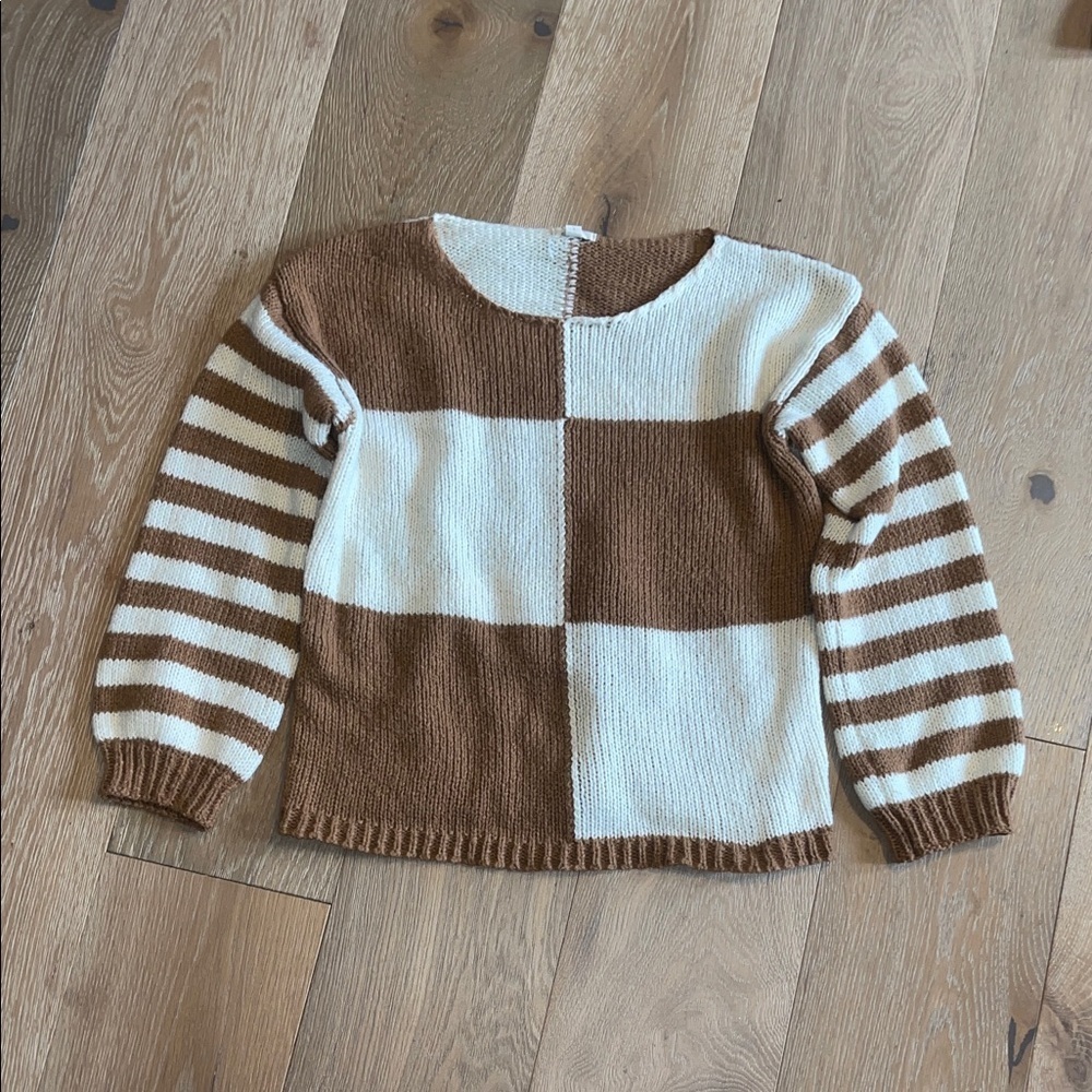 BiBi Two-Tone Striped Sweater in Brown and Cream size small pull over crewneck